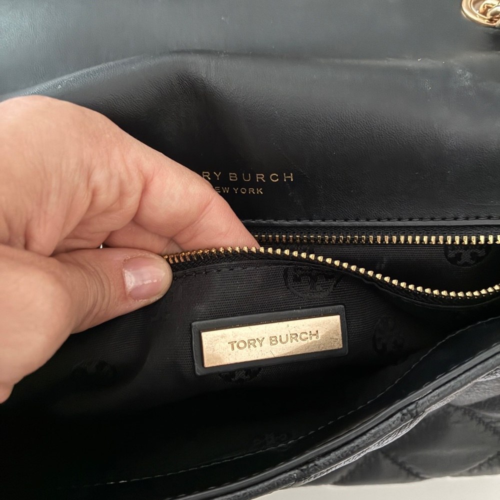 Tory Burch Large Black Quilted Chain Shoulder Bag - Picture 7 of 13